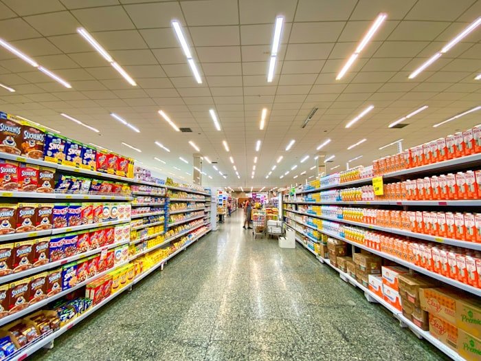Supermarket Shelf Stocker & Replenisher